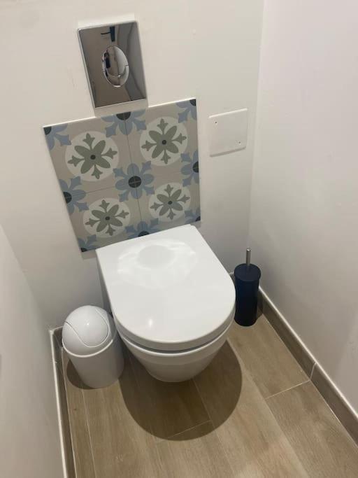 Appartement Familial, 2 Chambres, En Rdc Sur Cour سانت فلورنتين المظهر الخارجي الصورة